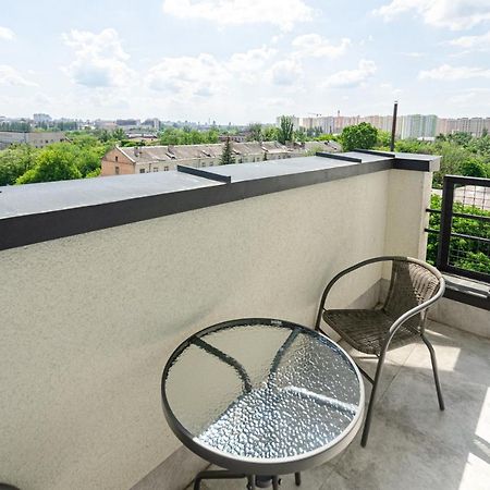 Petrovdom 5-25 In Cozy Apartment In Residential Complex "Beresteiskyi" Kiev Buitenkant foto